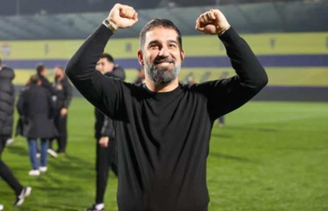 Gnlerce konuan Arda Turan imdilerde yeni bir heyecan yaadn takipilerine Instagram hesab zerinden duyurdu.
