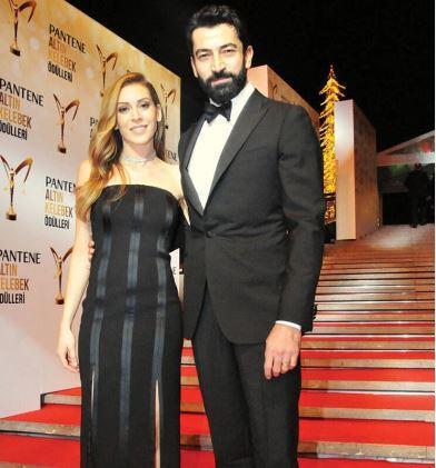 Sosyal medyada aktif olan Sinem Kobal, yllar sonra sevenlerine mjdeli haberi duyurdu.