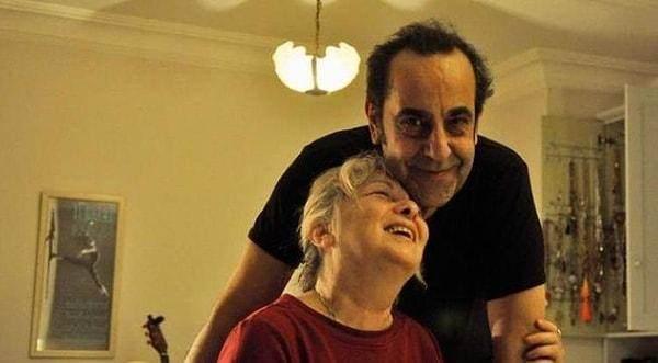 "MF 100 yl gese de unutulmaz. O bir efsane" szlerinin altn izen Aysun Uur, Mazhar Alanson ve Fuat Gner'in 'MF' olarak sahneye kacaklarn medyadan rendiini syledi.