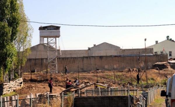 te PKK'llarn firar ettii o tnel