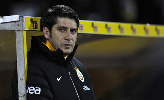 kili u sralarda Florya'da gzyalar iinde futbolcular ile vedalat.