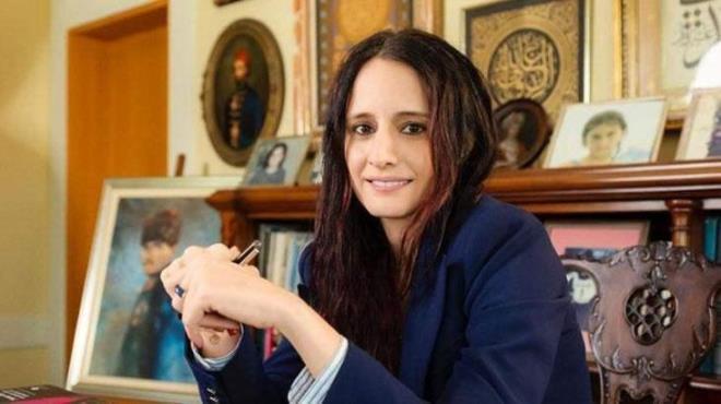 PEK KIRA NC SIRADA    Kra Holding patronu nan Kra ile Suna Kra'n kz olan pek Kra, 3,1 milyar dolarlk servetiyle Trkiye'nin en zengin nc ismi oldu.