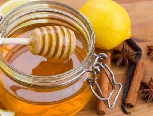 BALLI SRKEL KR NASIL HAZIRLANIR?         - 1 su barda lk su,    - 1 yemek ka elma sirkesi,    - 1 tatl ka bal