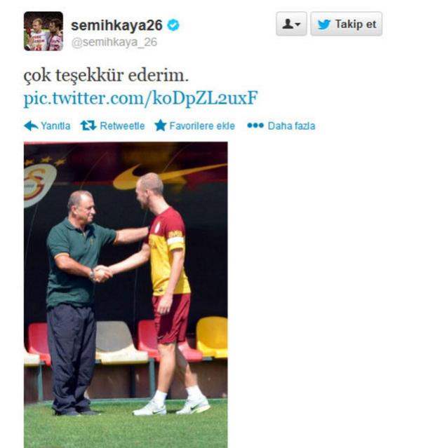 <b>Semih Kaya:</b> "Bugnlere gelmemde ok byk emei olan,kimsenin ismimi bilmezken bana gvenip hayalleriyle bydm paral formay teslim eden, kendisine mr boyu minnettar kalacam hereyden evvel byk insan sayn hocamz Fatih Terim'e yaatt ve rettikleri iin ok teekkr ederim"