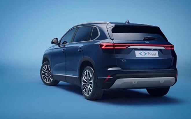 Haberde, T10X'in byk batarya ile 523 km'ye kadar menzil elde edilebildii ve arj konusunda, Skoda Enyaq veya Volkwagen ID.4 gibi rakipleriyle rahatlkla baa kabilecei anlatld.