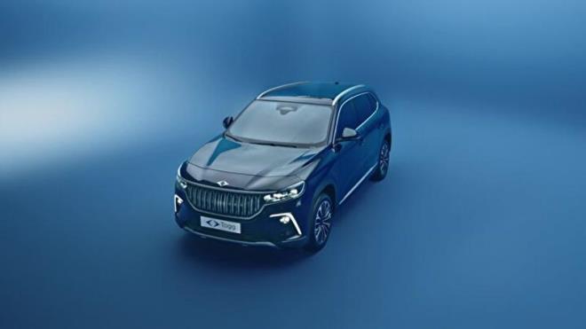 Karaka'n "Sadece bir otomobil yapmak istemiyoruz" derken ne kast edildiinin, Togg T10X'in direksiyonuna geildiinde tam olarak anlald aktarlan haberde, "nk 12,3 inlik bir gsterge paneli, neredeyse tm A stununu kaplayan 29 inlik bir monitrden oluan bir XXXL ekranna bakyorsunuz. Byton'un Coast-to-Coast olarak adlandrd bu vizyonu Trk otomobil reticisi hayata geiriyor. Ancak, Togg'un fark bu ekrann, inli start-uplar'nda olduu gibi gr alann etkilemiyor olmas." ifadelerine yer verildi.