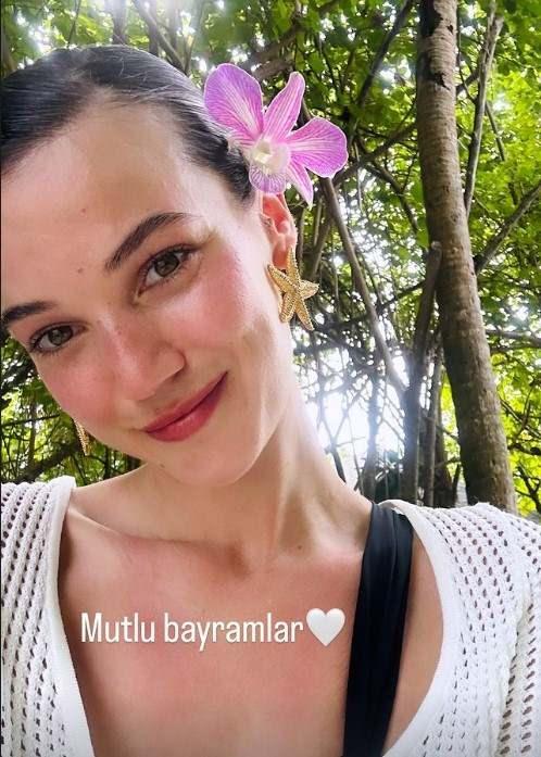 Pnar Deniz'in bayram pozu Maldivler'den!