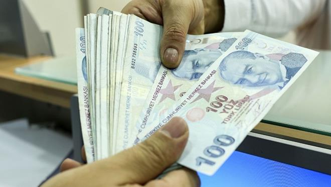 Daha sonra zam oranlar eitlenmiti. Temmuz'da SGK ve Ba-Kur emeklisinin zam orannn, memur zam oranndan daha fazla olmas bekleniyor.