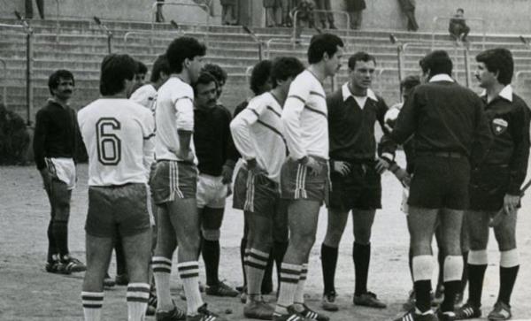 Snavda Erdoana, "Trkiyenin komular hangi lkelerdir?" ve "Ka trl yn vardr?" sorular ile matematik ilemleri soruldu. Erdoan yazl ve szl iki snavdan 100er puan alarak kadrolu ii snavn kazand.