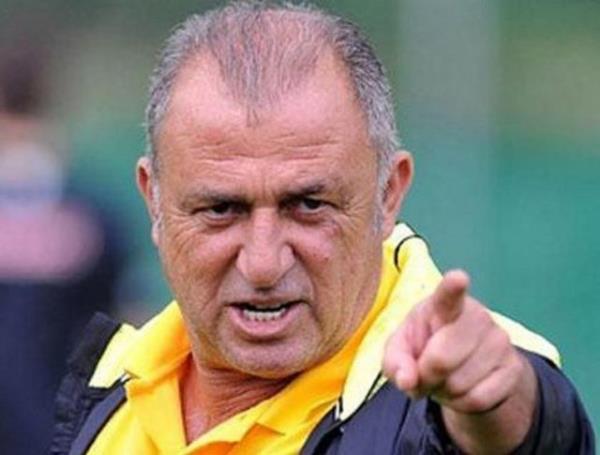 Madem mparator gitti, Allah'n seven Fatih Terim'in valizine gizlice Emre olak' koysun.