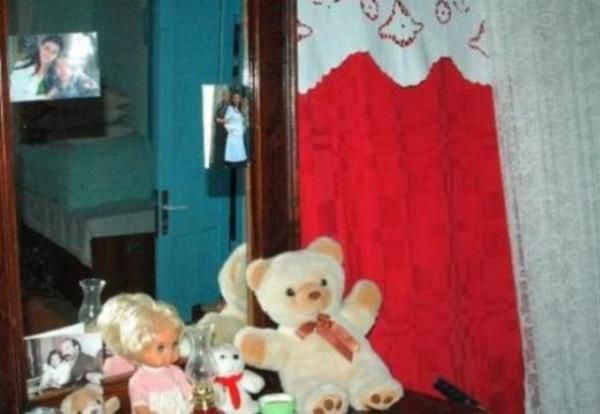 <p><b>TE EFSANE MEKANLAR</b></p> Baz diziler artk yaynlanmasa da ekildikleri mekanlar oktan efsane oldu. te bir dnem ziyareti aknna urayan o mekanlar. Kavak Yelleri'nin baz blmlerinin ekildii mekanlar da dizinin tutkunlar tarafndan kelimenin tam anlamyla tavaf ediliyordu.