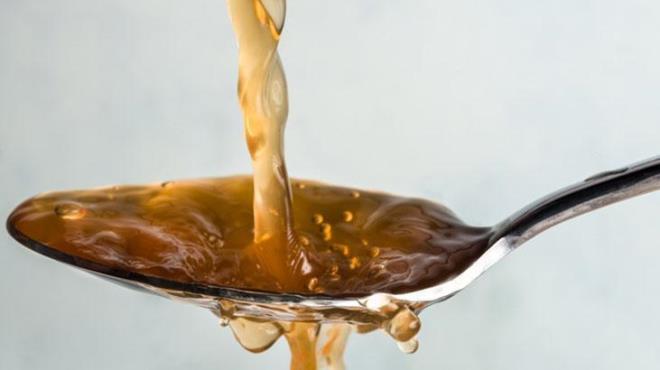 Dr. Eric Berg, kan ekeri seviyesini dengeli bir hle getirmek iin elma sirkesinin beslenmeye dahil edilmesi gerektiini belirtiyor. Ketojenik diyet yaplmadnda bile elma sirkesindeki asetik asit ok gl bir anti glisemik etki salyor. Yani, tkettiiniz besinlerde glisemik indeksi kolaylkla drebilir ve kan ekerini dengeleyebilir.