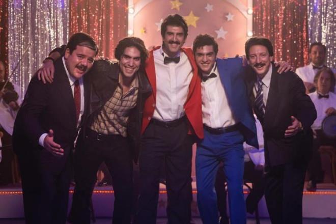 Rportaj srasnda filmin ekimlerinin 2022 ylnda tamamlandn dile getiren Mahsun Krmzgl, gsterim dneminin ise 6 ubat depremlerine denk geldiini syledi.