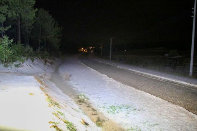 Dolu ya nedeniyle baz srcler ky yolunda ilerlemekte glk ekti.