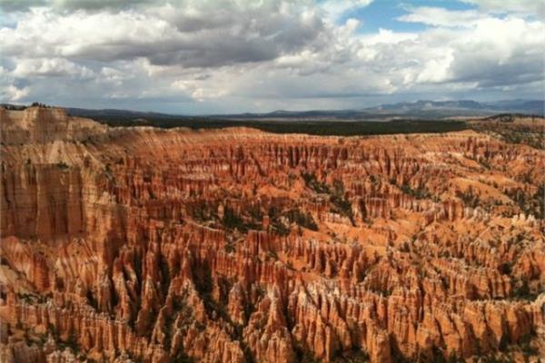 Planet Earth sitesi dnyann en gzel manzaralarn sralad. Manzaralardan biri de Trkiye'den. te o manzaralar...