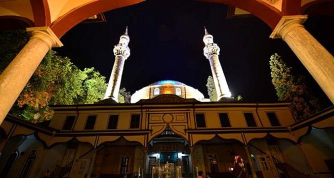 EVVAL AYI ORUCU KA GN, NASIL TUTULUR?      evval ay ierisinde 6 gn oru tutulur. evval ay orucu, tpk mbarek ramazan aynda tutulmas farz olan oru kadar faziletlidir ve sevab byktr.    evval orucu, halk arasnda 'Alt gn orular' olarak da bilinir. evval orucu pe pee 6 gn boyunca tutulabilir. Yahut evval ay boyunca tamamlanacak ekilde farkl gnlerde de aralkl olarak da tutulabilir.