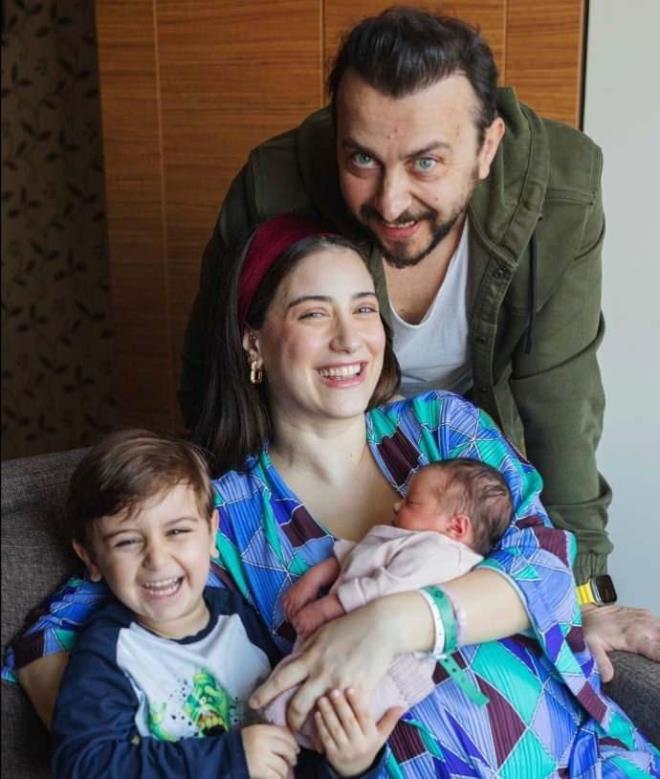 APAR TOPAR EV BOALTTI    Bu olayn ardndan hemen birka gn sonra kiracnn evi boaltt renildi.