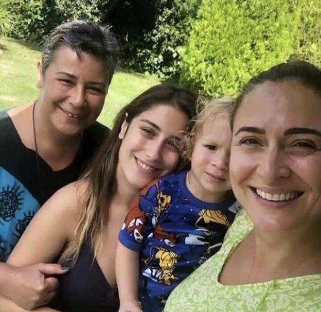 Kiracsnn yatrd kira bedeline sinirlenen Kaya, apartmana gelmi ve yukar kmak istemi. Ancak kirac, evde misafir olduu gerekesiyle bu talebi reddetmi.