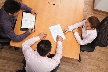 Gndz ofiste bahsedersin jazzdan Akam evde ark dinlersin mslm babadan Utanrsn seni douran anadan Adammsn sen lan? #beyazyakal