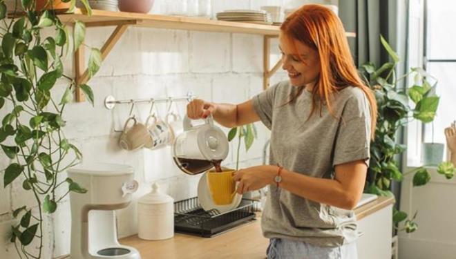 "Sabahlar uyanr uyanmaz kahve imek doru deil."  Uzman diyetisyen en iyi zamann uyandktan 1 saat sonra olduunu belirtiyor.  olduunu ifade etti.