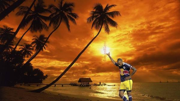 Thierry Henry, yapt gol sevinciyle bir anda twitter'a damga vurdu.