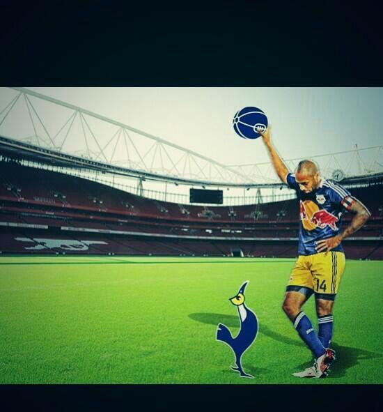 Thierry Henry, yapt gol sevinciyle bir anda twitter'a damga vurdu.