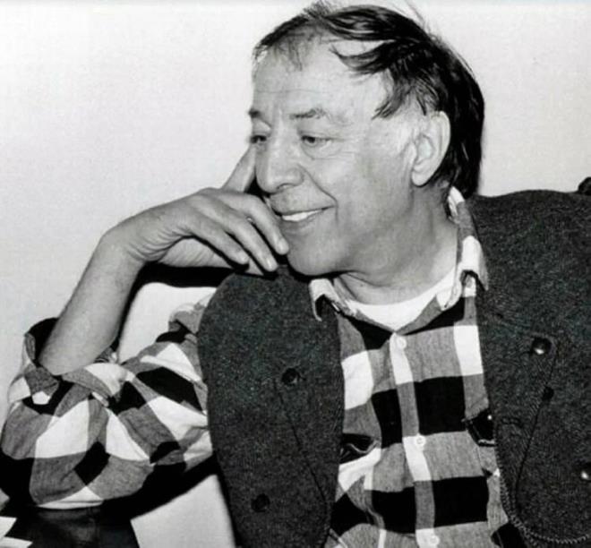 Oyuncunun ocuklarndan ikisi ilk ei adan zkul'dan dnyaya geldi. Olu Ferdi zkul u anda Kanada'da yayor.