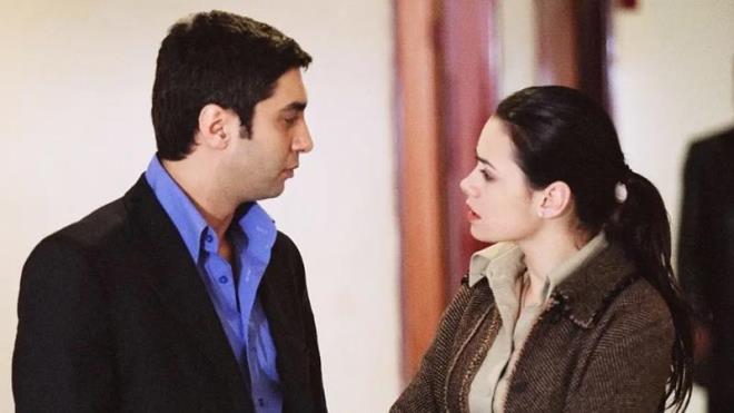 KURTLAR VADS DZSNN POLAT ALEMDAR'I DEM LE AIRTTI<p>    Kurtlar Vadisi dizisinde Oktay Kaynarca ve zg Namal gibi isimlerle birlikte rol alan Necati amaz, baarl oyunculuu ile birok diziseverin gnlnde adeta taht kurmutu. Bu nedenle baarl oyuncunun yllar sonraki hali de merak edilebiliyor.