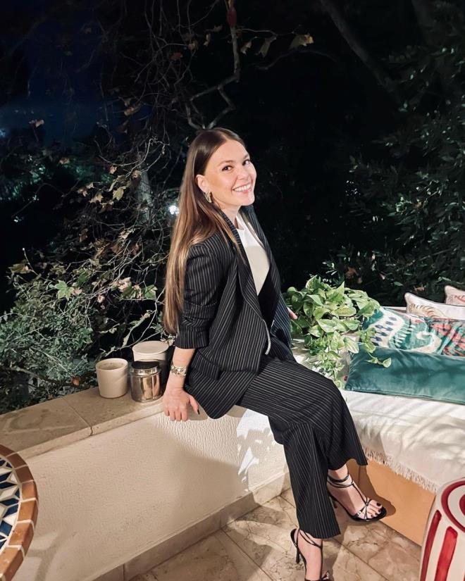 12 Kasm 2022'de srpriz bir kararla Berkin Gkbudak ile nikah masasna oturan oyuncu Asl Enver, 4 Temmuz'da da kz Elay' dnyaya getirmiti.