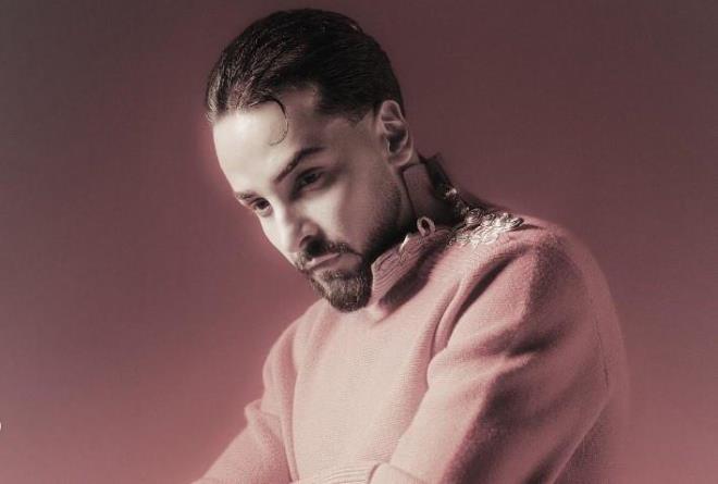 Seyircilerden gelen sorular yantlayan Sefo, bir soru zerine mam Hatip mezunu olduunu dorulad ve "mam hatip mezunuyum, doru. Samsun Anadolu mam Hatip Lisesi mezunuyum" dedi.