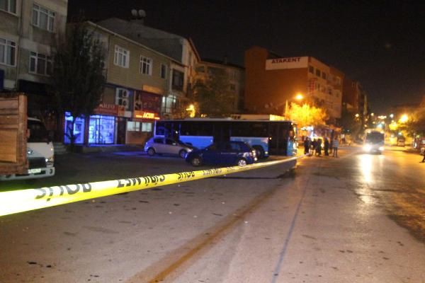 Babakan Recep Tayyip Erdoan'n Sabiha Gken'den Kskl'daki evine gidecei gei gzergah zerinde bulunan Mustafa Kemal Kprs'nde gvenlik nlemi alan polislere ate edildii iddia edildi.