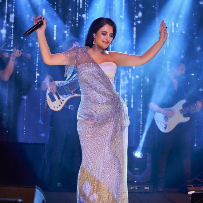 Yaklak dokuz kilo verdiinin altn izen ve bu sreci ''yemiyorum... yemiyorum... yemiyorum...'' szleri ile zetledi.