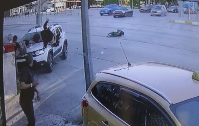 hbar zerine kaza yerine salk, itfaiye ve polis ekipleri sevk edildi.