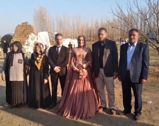 22 HAZRAN'DA DN OLACAKTI    te yandan Bahar Kaban'n evlilik hazrl yapt, 22 Haziran'da dn olaca renildi.