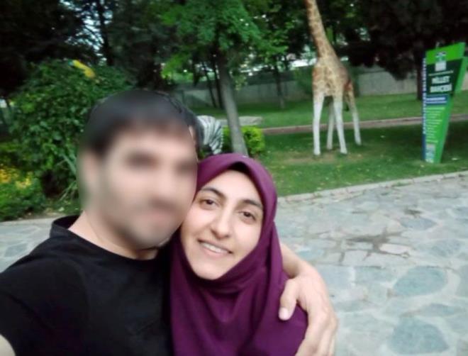 Olay yerine gelen salk ekipleri ar yaralanan Bahar Kaban' ambulansla hastaneye gtrd. Kaban, hastanede hayatn kaybetti.