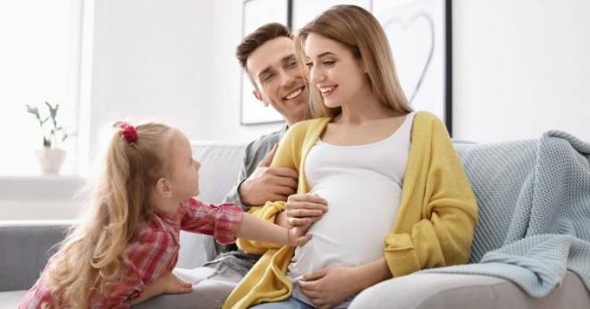 Ya grubuna gre dourganlk hz incelendiinde, 2001 ylnda en yksek yaa zel dourganlk hz binde 144 ile 20-24 ya grubunda iken 2023 ylnda binde 101 ile 25-29 ya grubunda grld. Bu durum, dourganln kadnn daha ileri yalarnda gerekletiini gsterdi.