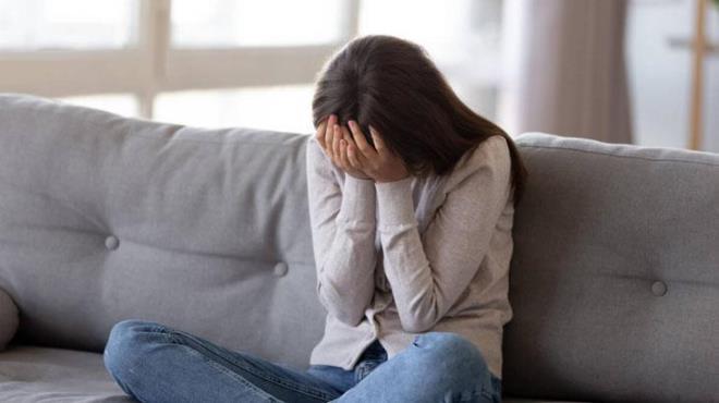 Stresinizi deerlendirin<p>    Stres ve sknt dzeyinizi 0'dan 10'a kadar derecelendirmelisiniz. 10, imdiye kadar hissedebileceiniz en fazla sknt anlamna gelsin, 1 ise gayet iyi durumda olduunuzu ifade etsin.