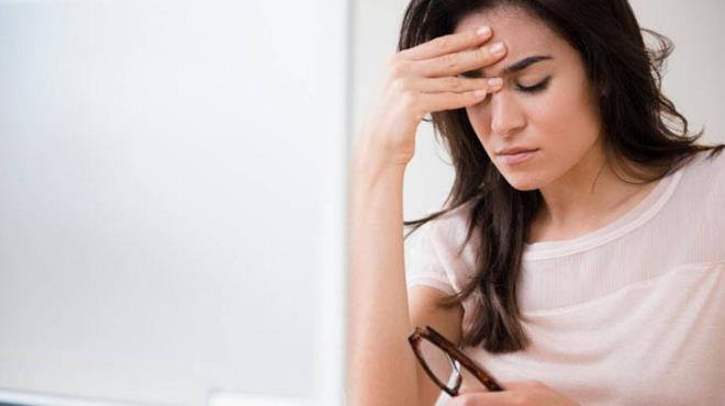 Kulaa ilgin gelse de eski yllardan bu yana yaplan birok klinik aratrmada 'dokunmann' bir bilimi olduu ne srlyor. Yani, yaplan dinleme eylemlerinin duygusal bedenimiz zerinde meru bir etkisi olduunu gsteriyor. Dokunarak durgun enerjiyi etkili bir ekilde serbest brakabiliriz.