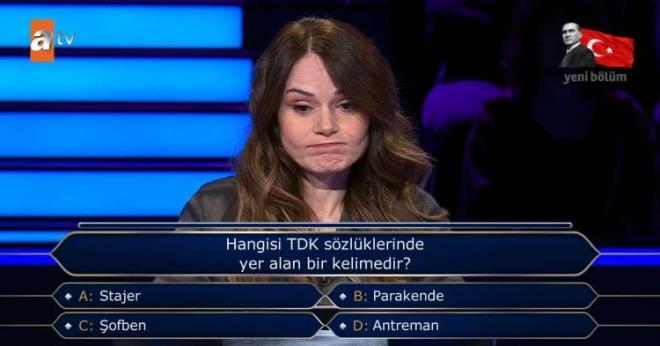 30.000 TL deerindeki 6. soruya ulamay baaran yarmac, karsna kan "Hangisi TDK szlklerinde yer alan bir kelimedir?" sorusu karsnda ise adeta ter dkt.