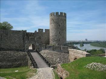 <p><b>56-Srbistan-Karada</b></p>    Mslman nfusu: 2,274,126    <p>Mslman oran: 21%</p>