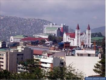 <p><b>40-Filipinler</b></p>    Mslman nfusu: 4,392,873    <p>Mslman oran: 5%</p>