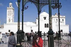 <p><b>9-Cezayir </b></p>    Mslman nfusu: 32,999,883    <p>Mslman oran: 99%</p>