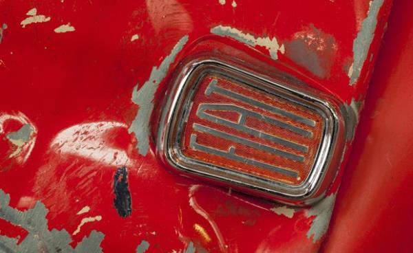 Eskiden defter arasna konulan ieklerin yllar sonra ald halden esinlenerek balad almasnda, gerek arabalar kullanmas serginin ilgi ekiciliini artrd.