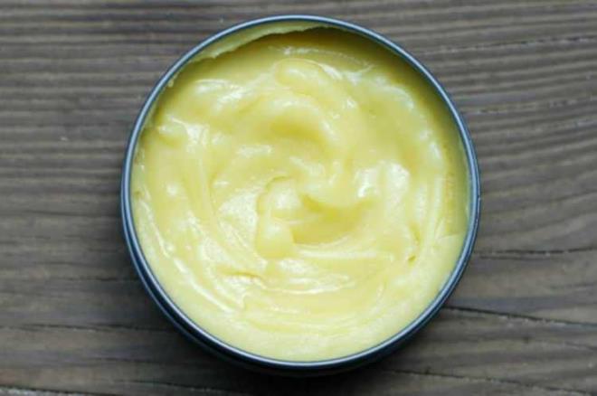 -Yaplan aratrmalarda kuyruk yan tketen kiilerin kas ve kemik yapsnn daha gl olduu ortaya kmtr. Kas ve kemik yapsn koruyan, kemik yapsn glendiren kuyruk ya, yemeklerde gnl rahatlyla kullanlabilir.