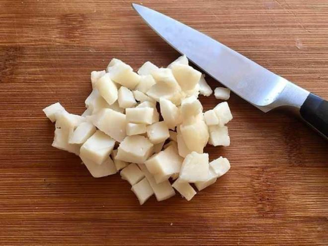 Yaplan aratrmalarda hayvanlar arasnda en salkls olduu belirtilen kuyruk yann ierisinde Omega ya asitleri, potasyum, kalsiyum ve demir barndrd syleniyor. Bu ya, zellikle Anadolu?da yemeklere tat vermesi iin kullanlyor.