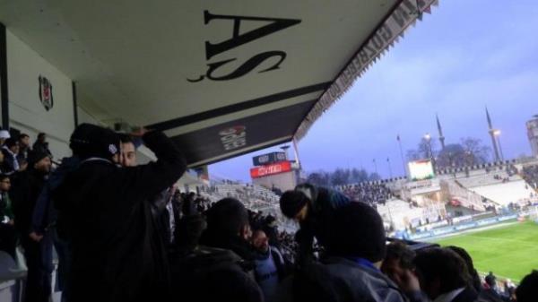 Filmde, talihsiz bir olayn ardndan ceza alarak hapishaneye gnderilen bir kadnn, 8 yllk mahkumiyetin ardndan zgrlne kavumas ve sonrasnda yaadklar anlatlyor. Beikta'n taraftar grubu ar'nn nemli bir yer tuttuu film, nn Stad'nda ekilen son film olma zelliini de tayor.