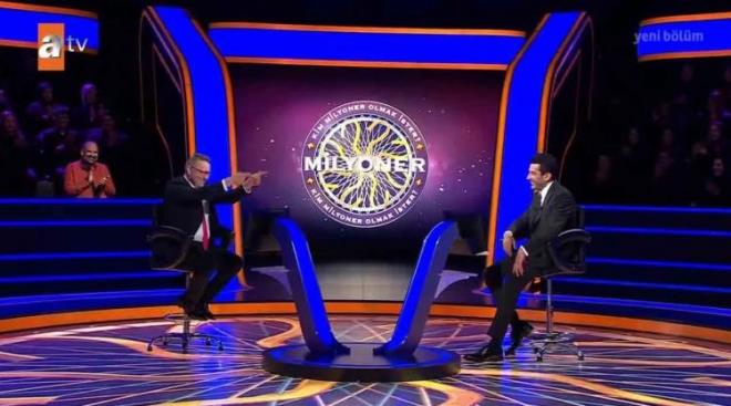 Yarmacnn sorusu karsnda o anlara atfta bulunan mirzalolu, "Ajansa yazln" yantyla stdyodaki seyircileri gldrd.