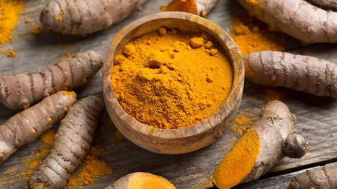 bn-i Sina'nn zeka ve hafza iin nerdii besinlerden 3' u ekilde; zerdeal, zencefil ve hardal.<p>Zerdeal: bn-i Sina'nn da nerdii zerdeal, ruh hastalklarna kar yararl olabiliyor. te yandan nral yapl hastalklara kar yardmc olabiliyor. Bunun yan sra kusma gibi salk problemlerini engellemede faydal olabiliyor.