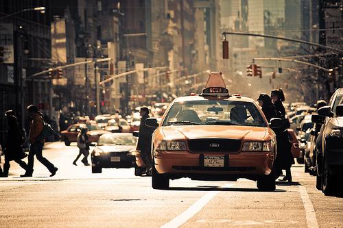 Seyahat arama motoru Skyscanner, en iyi hangi milletin yabanc dil konuabildiini aratrd