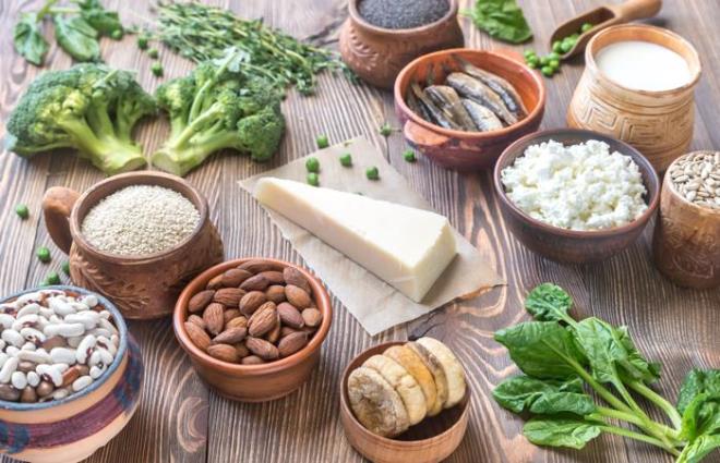 KOLAJEN SEVYELER DTNDE NE OLUR?<p>    -Yallk belirtileri hzlanr.  <br>  -Sa dklmesi, sata kepek balar.  <br>  -Cilt hasar, sarkmalar ve krklklar oluur.  <br>  -Kaslarn klmesine neden olur.  <br>  -Eklem arlar erken balar.